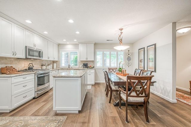 2543 15th Avenue, Kingsburg, CA 93631