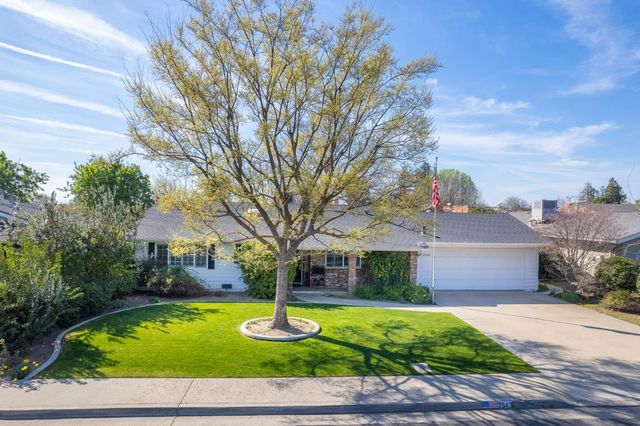 2543 15th Avenue, Kingsburg, CA 93631