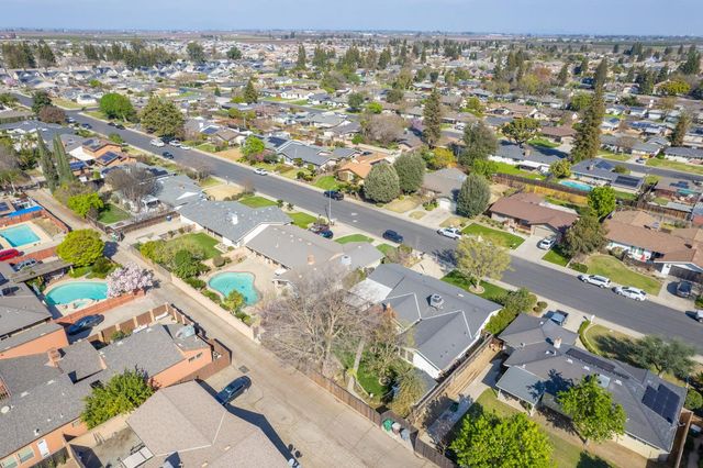 2543 15th Avenue, Kingsburg, CA 93631