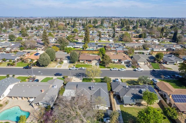 2543 15th Avenue, Kingsburg, CA 93631