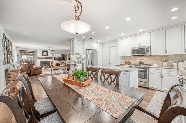 2543 15th Avenue, Kingsburg, CA 93631