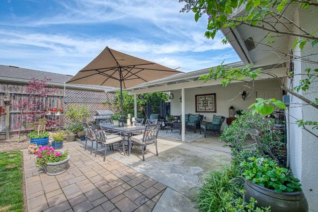 2543 15th Avenue, Kingsburg, CA 93631