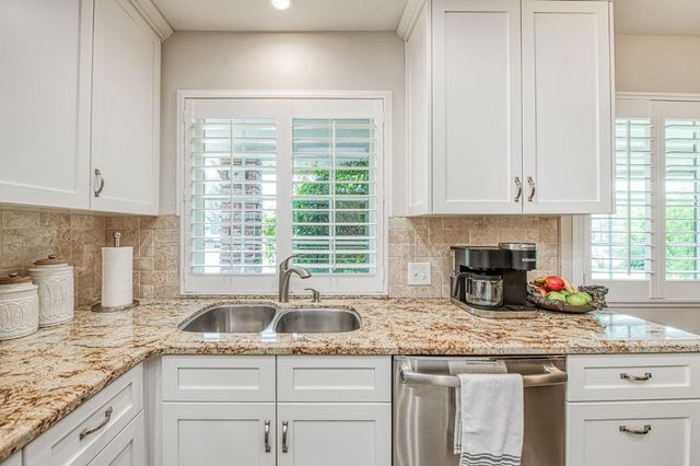 2543 15th Avenue, Kingsburg, CA 93631