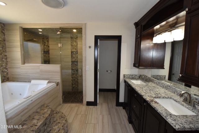 10800 SAIGON Drive, El Paso, TX 79925