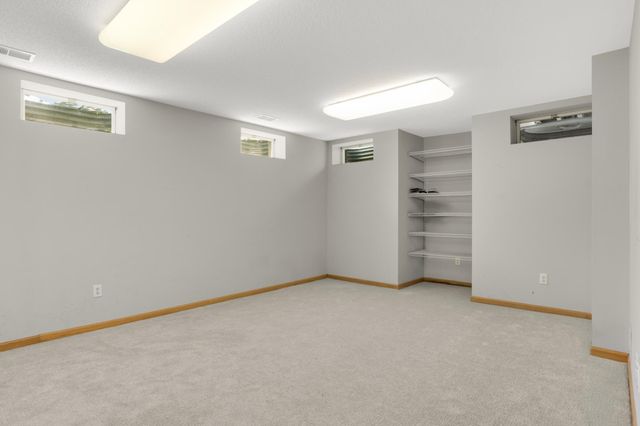527 Hackmore Drive, Eagan, MN 55123