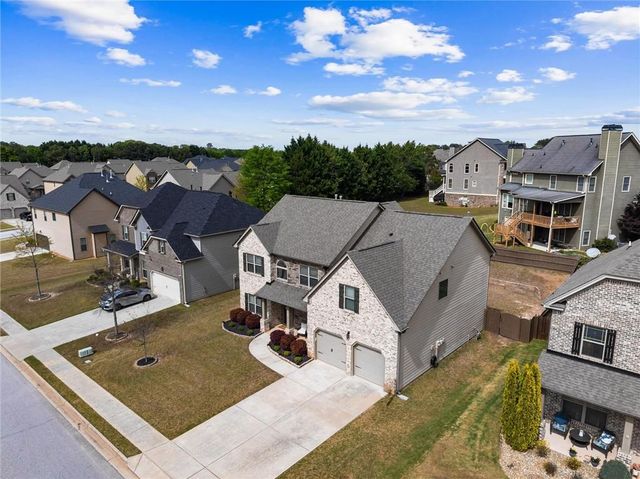 705 Lilac Mist Drive, Loganville, GA 30052