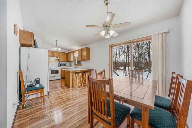 1112 ORIOLE DRIVE, Kaukauna, WI 54130