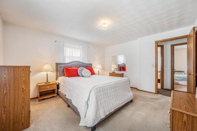 1112 ORIOLE DRIVE, Kaukauna, WI 54130