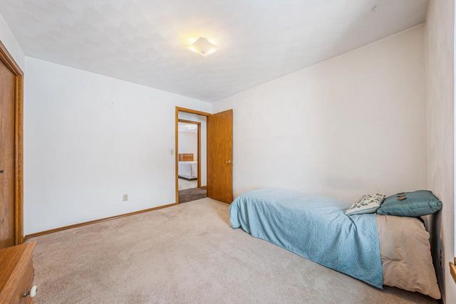 1112 ORIOLE DRIVE, Kaukauna, WI 54130