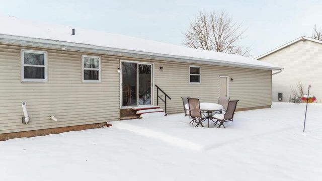 1112 ORIOLE DRIVE, Kaukauna, WI 54130