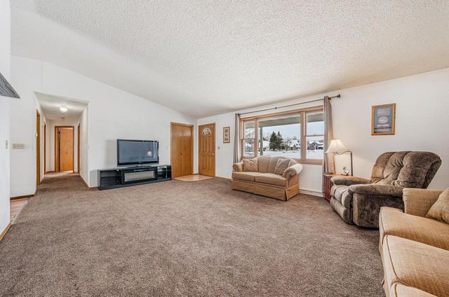 1112 ORIOLE DRIVE, Kaukauna, WI 54130