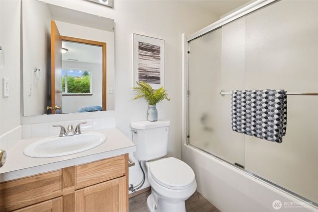 11026 11028 120th Street Ct E, Puyallup, WA 98374