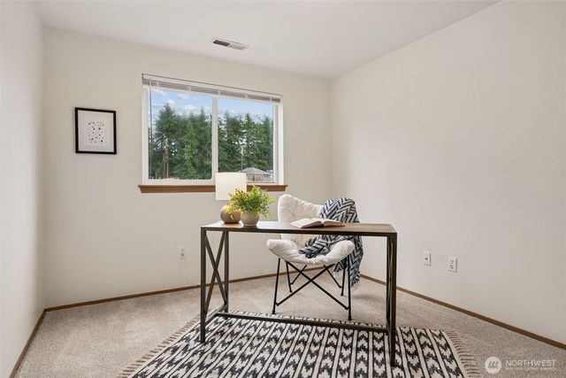 11026 11028 120th Street Ct E, Puyallup, WA 98374