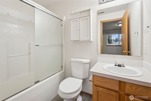 11026 11028 120th Street Ct E, Puyallup, WA 98374