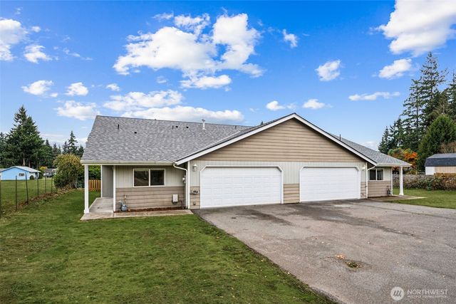 11026 11028 120th Street Ct E, Puyallup, WA 98374