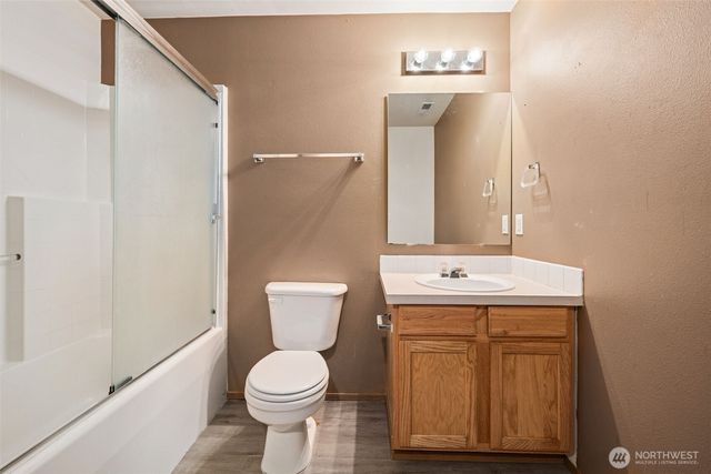 11026 11028 120th Street Ct E, Puyallup, WA 98374