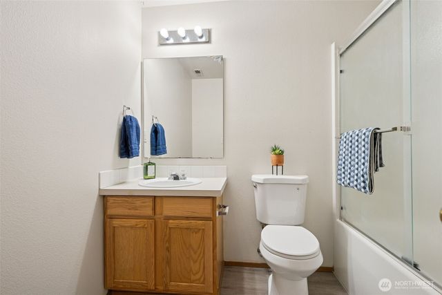 11026 11028 120th Street Ct E, Puyallup, WA 98374