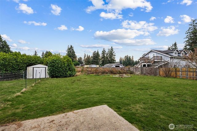 11026 11028 120th Street Ct E, Puyallup, WA 98374