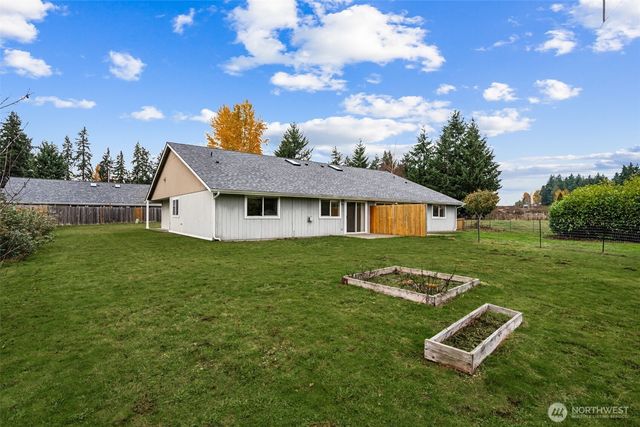 11026 11028 120th Street Ct E, Puyallup, WA 98374