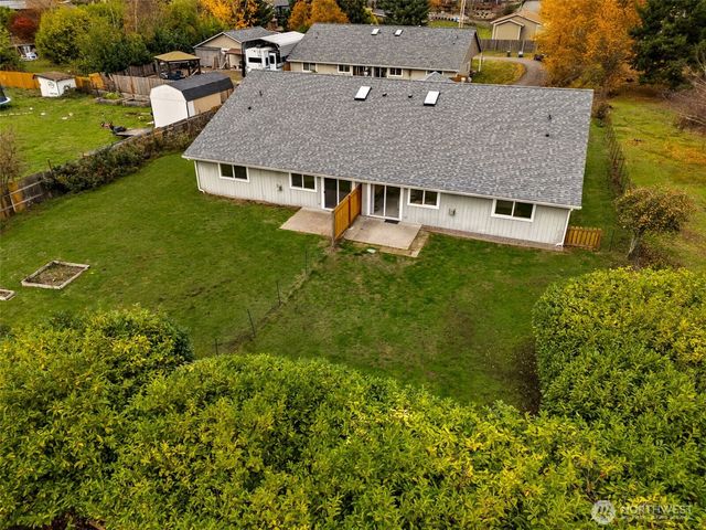 11026 11028 120th Street Ct E, Puyallup, WA 98374