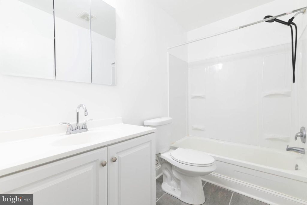 403 S MAIN ST #C202, Doylestown, PA 18901