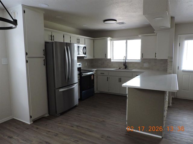 2408 NE 35th St, Lawton, OK 73507