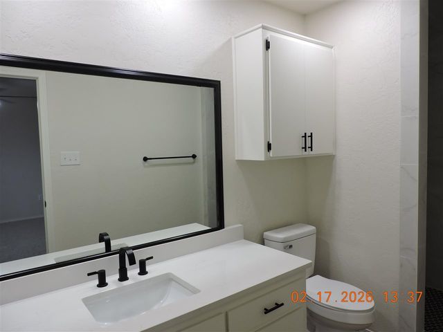 2408 NE 35th St, Lawton, OK 73507