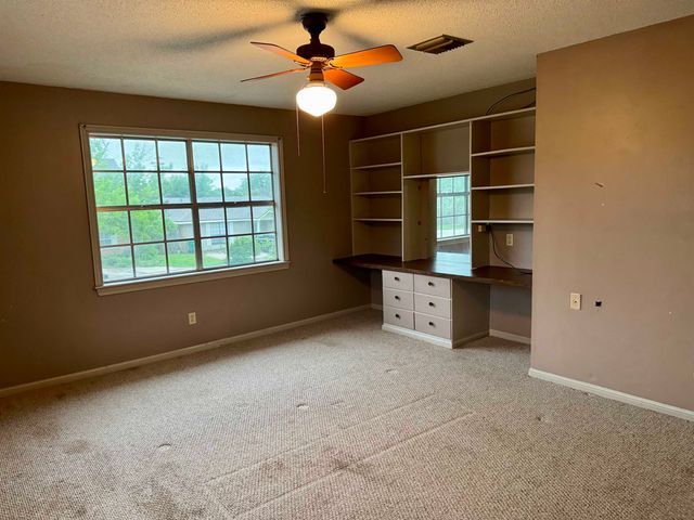 1625 Chatsworth Dr, Morgan City, LA 70380