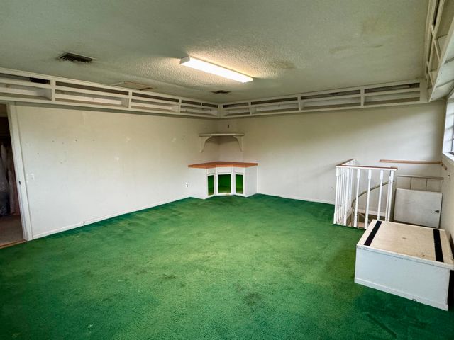 1625 Chatsworth Dr, Morgan City, LA 70380