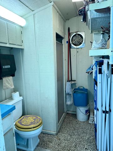 1625 Chatsworth Dr, Morgan City, LA 70380