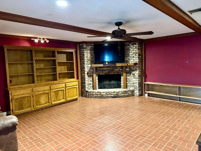 1625 Chatsworth Dr, Morgan City, LA 70380