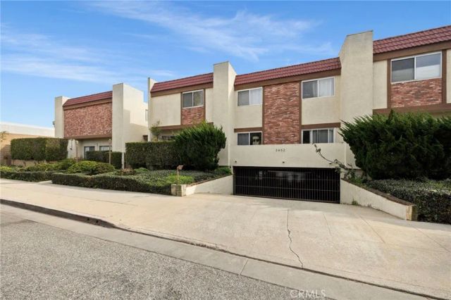 2452 Chelsea Place M, Santa Monica, CA 90404