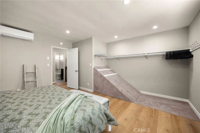 2452 Chelsea Place M, Santa Monica, CA 90404