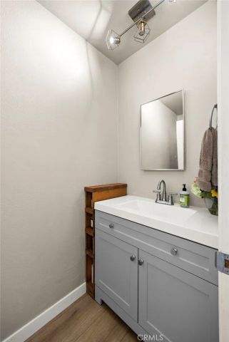 2452 Chelsea Place M, Santa Monica, CA 90404