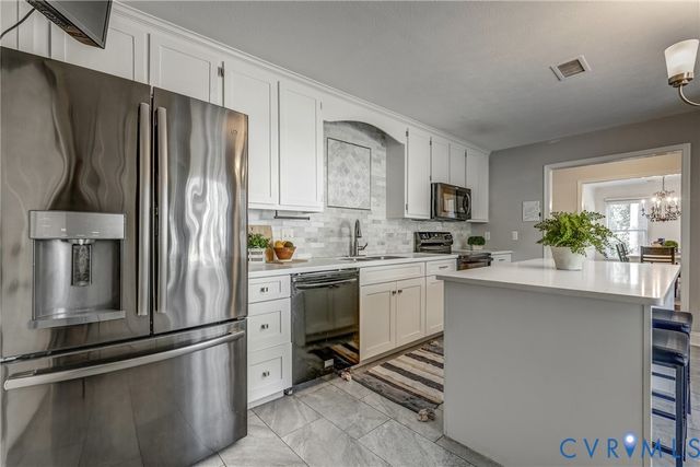 2806 Fairgate Rd, Chesterfield, VA 23112