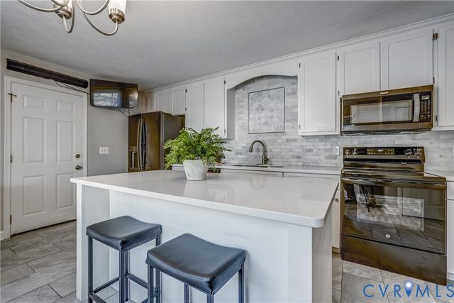 2806 Fairgate Rd, Chesterfield, VA 23112