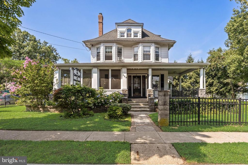 329 CINNAMINSON AVE, Palmyra, NJ 08065