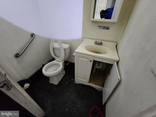 3409 GREENMOUNT AVE, Baltimore, MD 21218