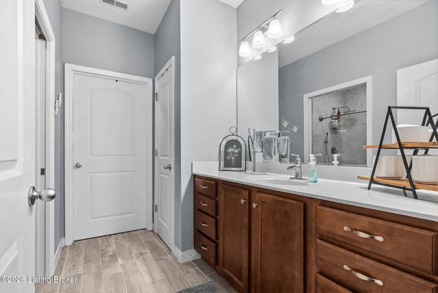 9000 Sidney Way, Louisville, KY 40291