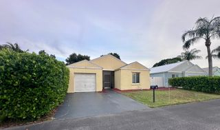 57 Buxton Lane, Boynton Beach, FL 33426
