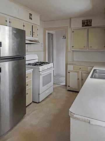 1825 7th St, Lake Charles, LA 70601