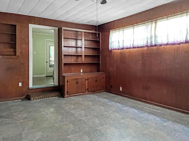 1825 7th St, Lake Charles, LA 70601