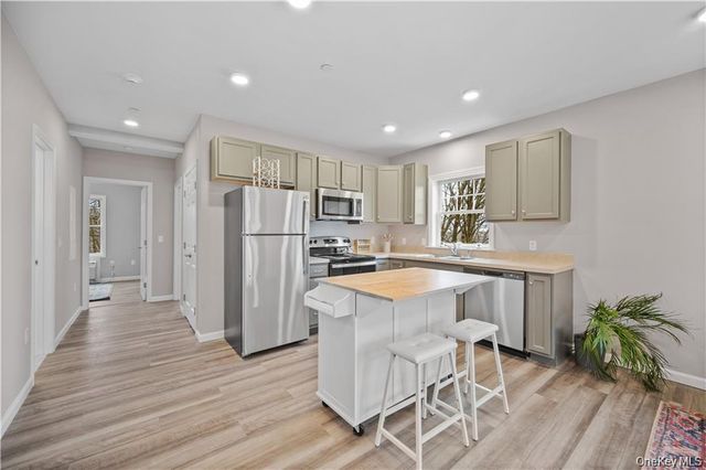 108 N Kensico Avenue 2B, White Plains, NY 10604