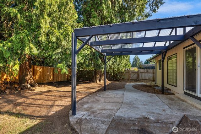 6925 19 Drive NE, Tulalip, WA 98271