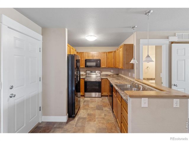 1928 Ravenview Road, Fort Collins, CO 80521
