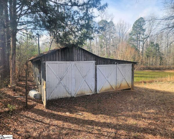 3068 Warrior Creek Church Road, Gray Court, SC 29645