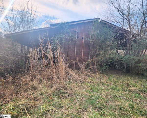3068 Warrior Creek Church Road, Gray Court, SC 29645
