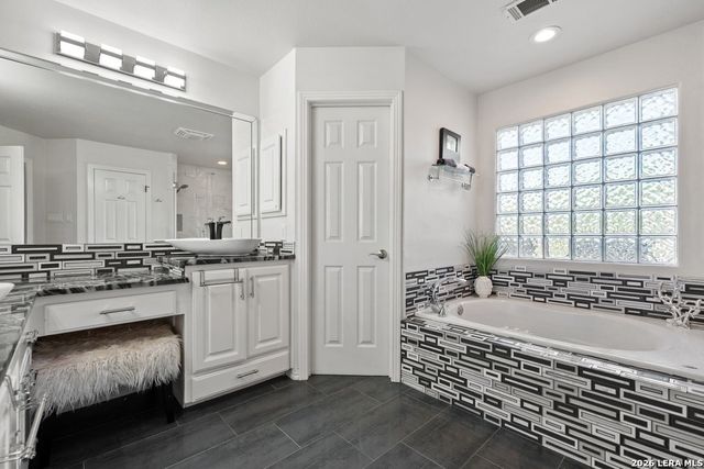 17334 Fountain Mist, San Antonio, TX 78248