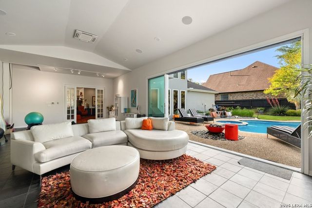 17334 Fountain Mist, San Antonio, TX 78248