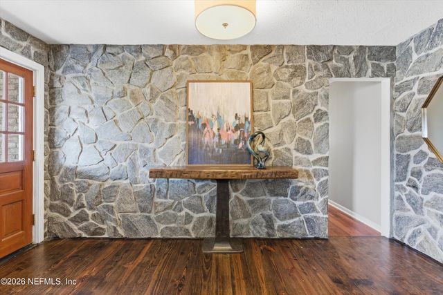 8631 SAN SERVERA Drive E, Jacksonville, FL 32217